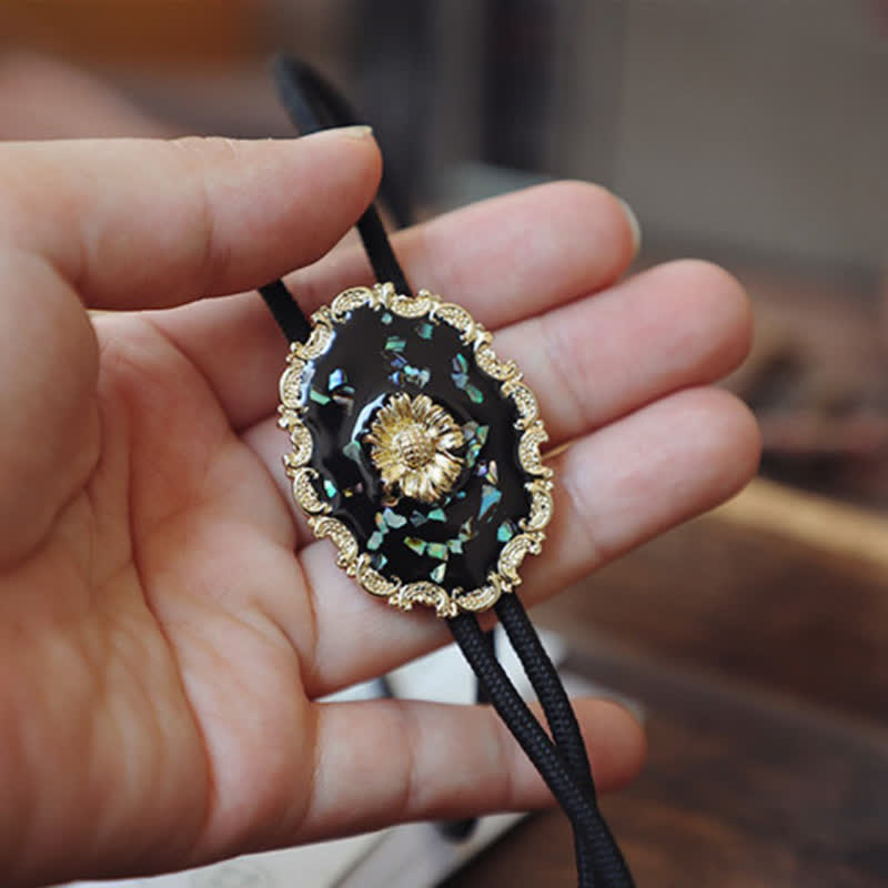 Vintage Style Gold Detailed Sunflower Bolo Tie - image 4