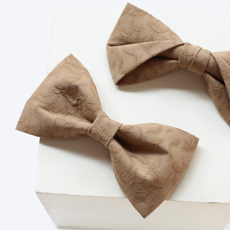 Men's Khaki Vine Grain Bow Tie - image 0