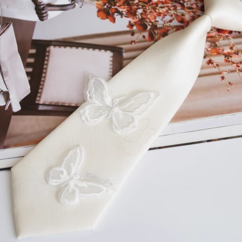 Men's Pre-Tied Leisure Style Butterfly Small Necktie - image 10