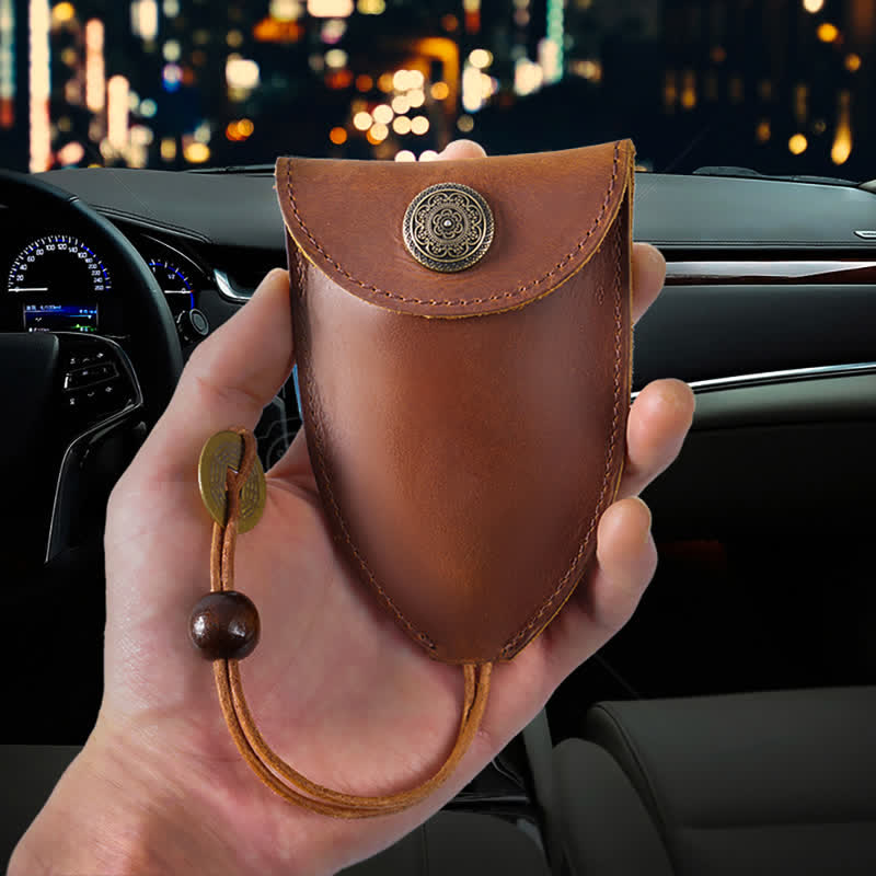 Vintage Coin Pull-out Smart Key Leather Key Case - image 1