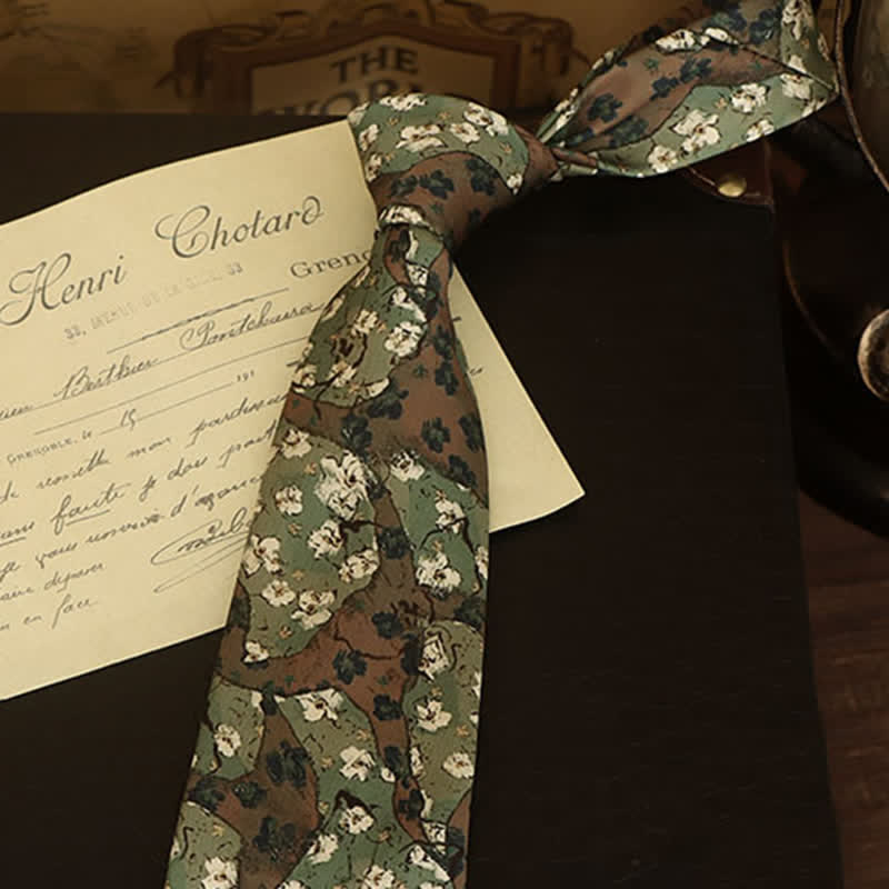 Men's Forest Green Little White Flowers Necktie - image 1