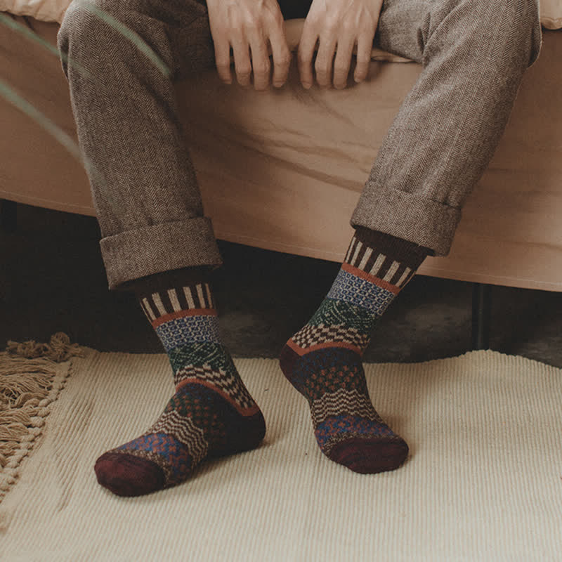 5Pcs Men's Retro Ethnic Totem Crew Socks - image 5
