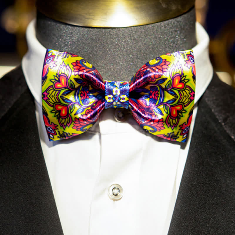 Men's Baroco Style Complex Totem Pattern Bow Tie - Colored - image 0
