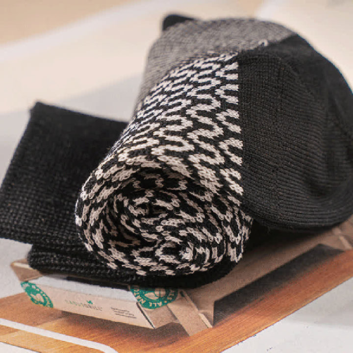 Men's Casual Black & White Mercerized Cotton Socks - image 5