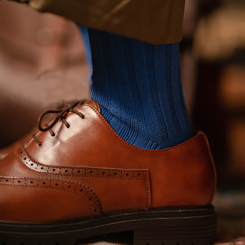 Men's Finely Ribbed Solid Color Cotton Socks - image 0