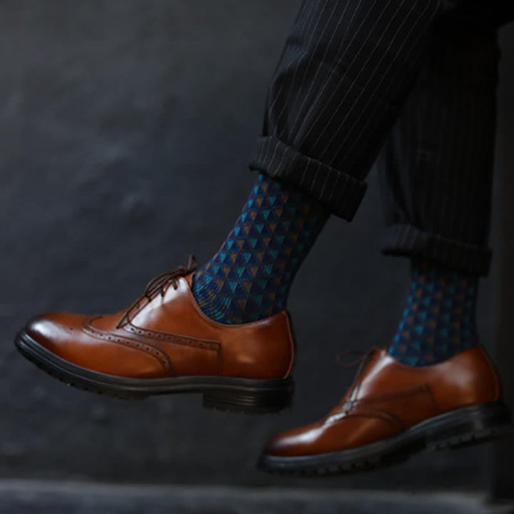 Contrasting Colors Triangle Pattern Cotton Socks - image 3