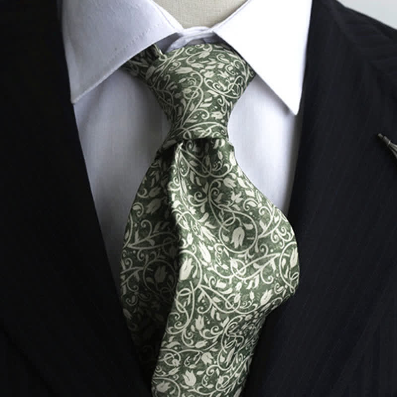 Men's Fresh Light Green Vines Botanical Necktie - image 1