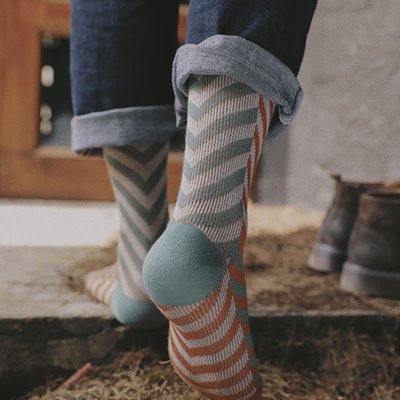 Classic Colorblock Arrow Striped Cotton Crew Socks - image 4