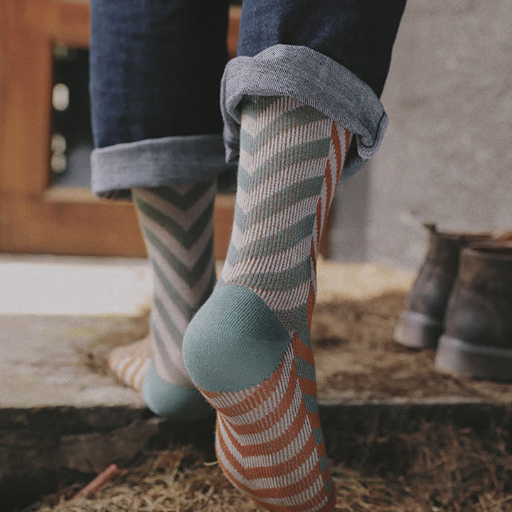 Classic Colorblock Arrow Striped Cotton Crew Socks - image 4
