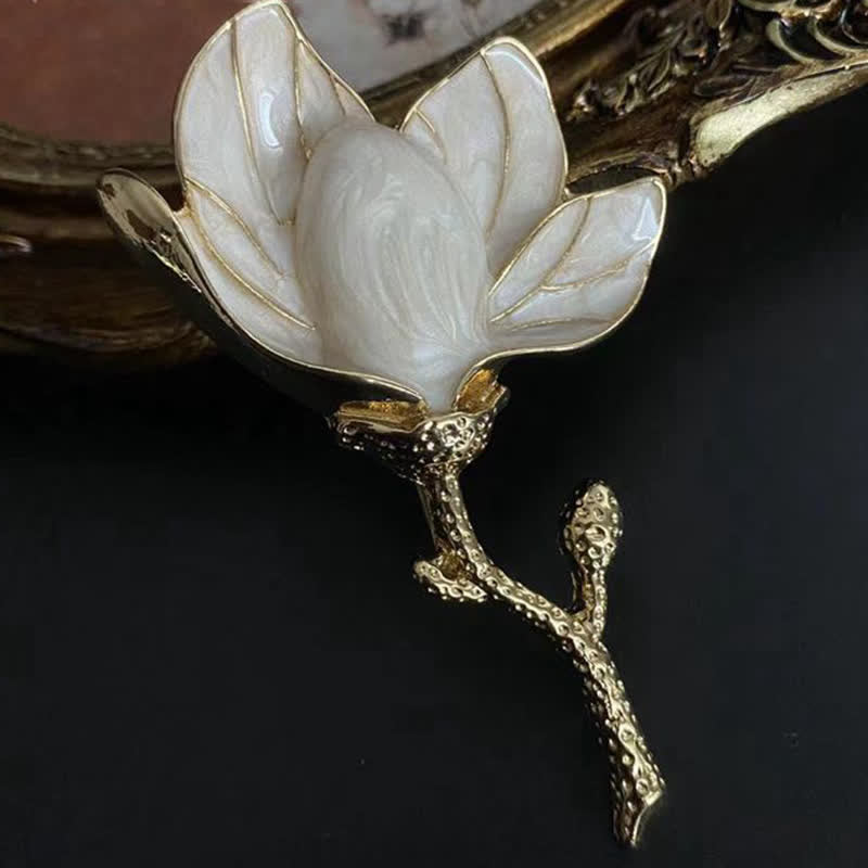 Women's Exaggerated Court Style White Magnolia Brooch - image 1