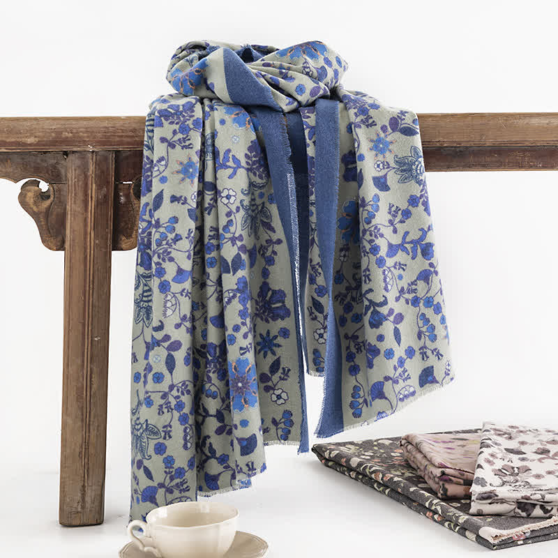 Women's Elagant Floral Contrast Border Scarf - image 0