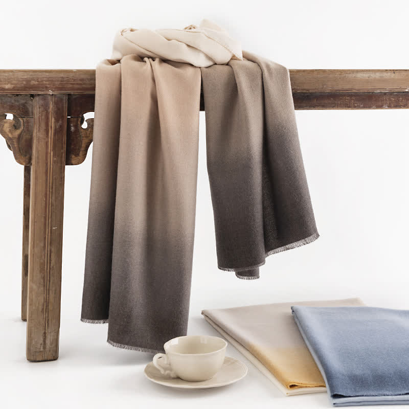 Women's Simple Versatile Gradient Solid Color Scarf - image 0