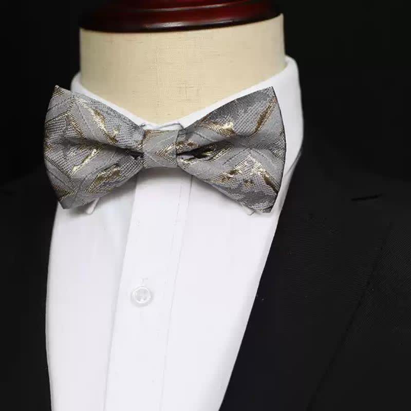 Men's Timeless Delicate Gold Jacquard Bow Tie - image 0