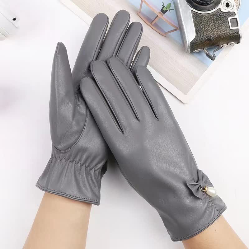 Women's Winter Velvet Pearl Leather Gloves - Gray - image 15
