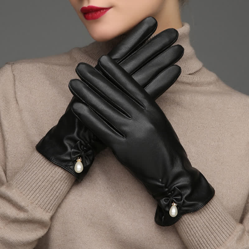 Women's Winter Velvet Pearl Leather Gloves - image 1