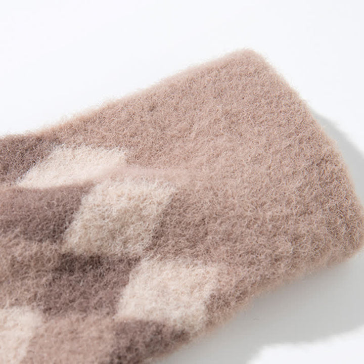 Colorful Diamond Pattern Warm Plush Knitted Gloves - image 6