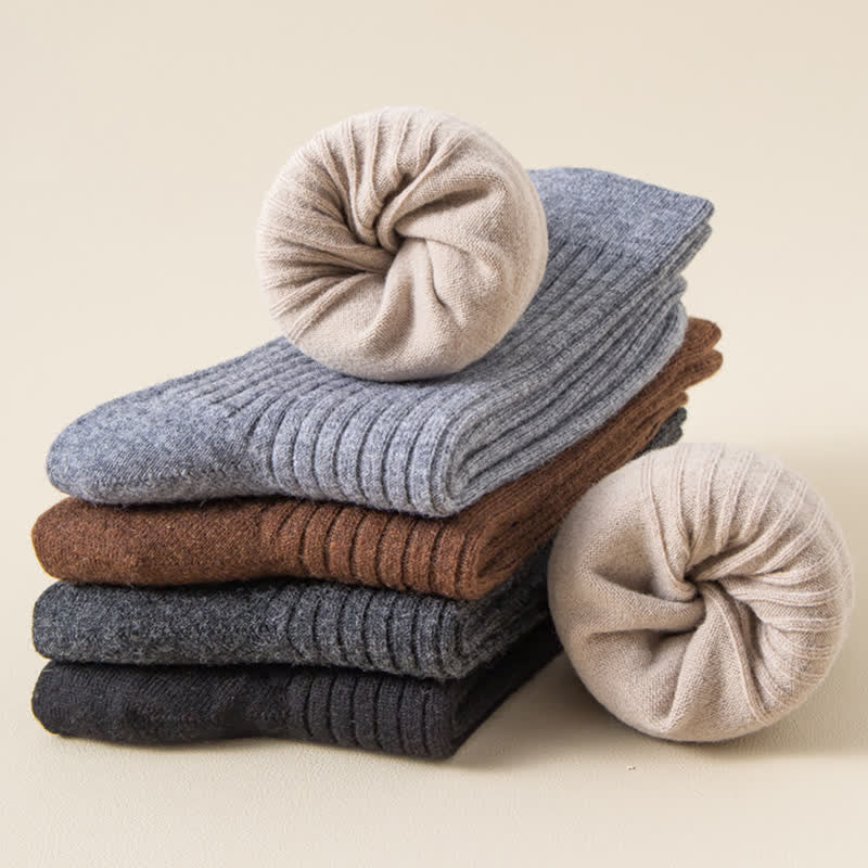 Men's Solid Color Comfortable Breathable Crew Socks - image 1