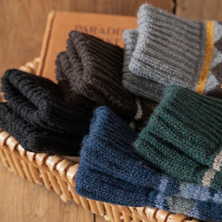 Men's Characteristic Plaid Pattern Winter Crew Socks - image 3