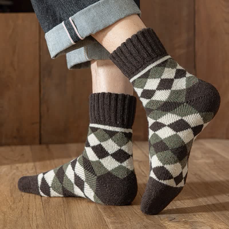 Men's Characteristic Plaid Pattern Winter Crew Socks - image 10