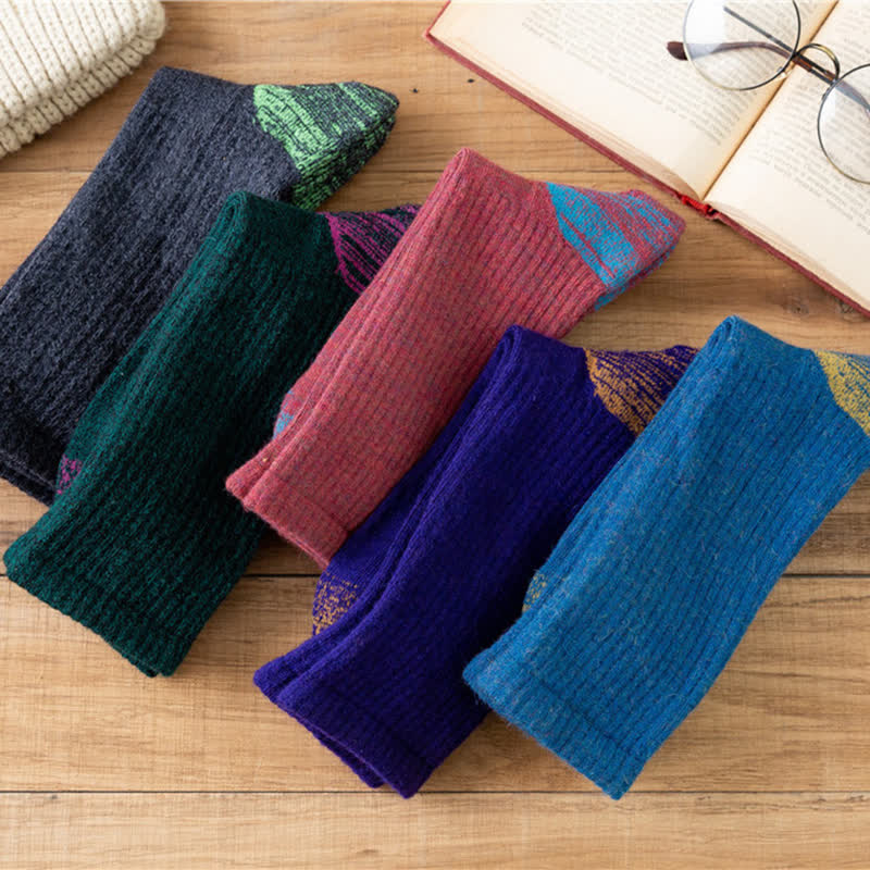 Men's Fancy Abstract Pattern Warm Crew Socks - image 6