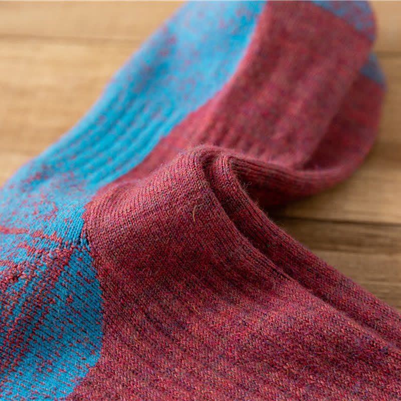 Men's Fancy Abstract Pattern Warm Crew Socks - image 11
