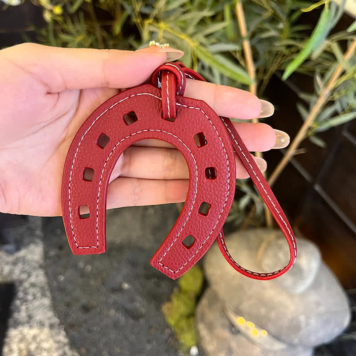 Hangings Simple Horseshoe Pendant Leather Keychain - Wine Red - image 2