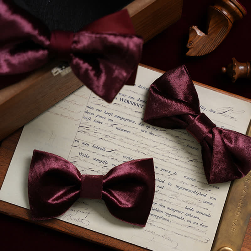 Men's Romantic Velvet Burgundy Handkerchief Bow Tie - image 3