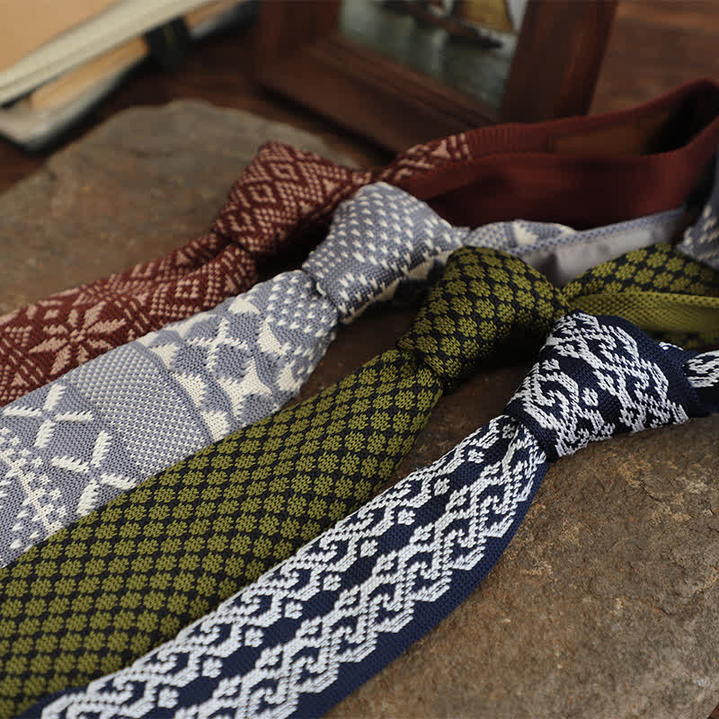 Men's Snowflake Polka Dots Pattern Knitted Necktie - image 0