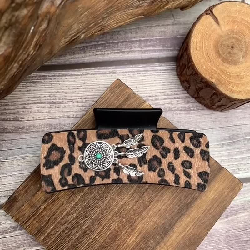 Women's Indian Turquoise Decor Leopard Print Hair Claw Clip - image 1