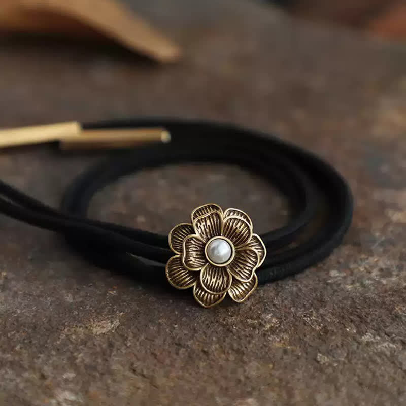 Vintage Gold Little Flower Faux Pearl Bolo Tie - image 0