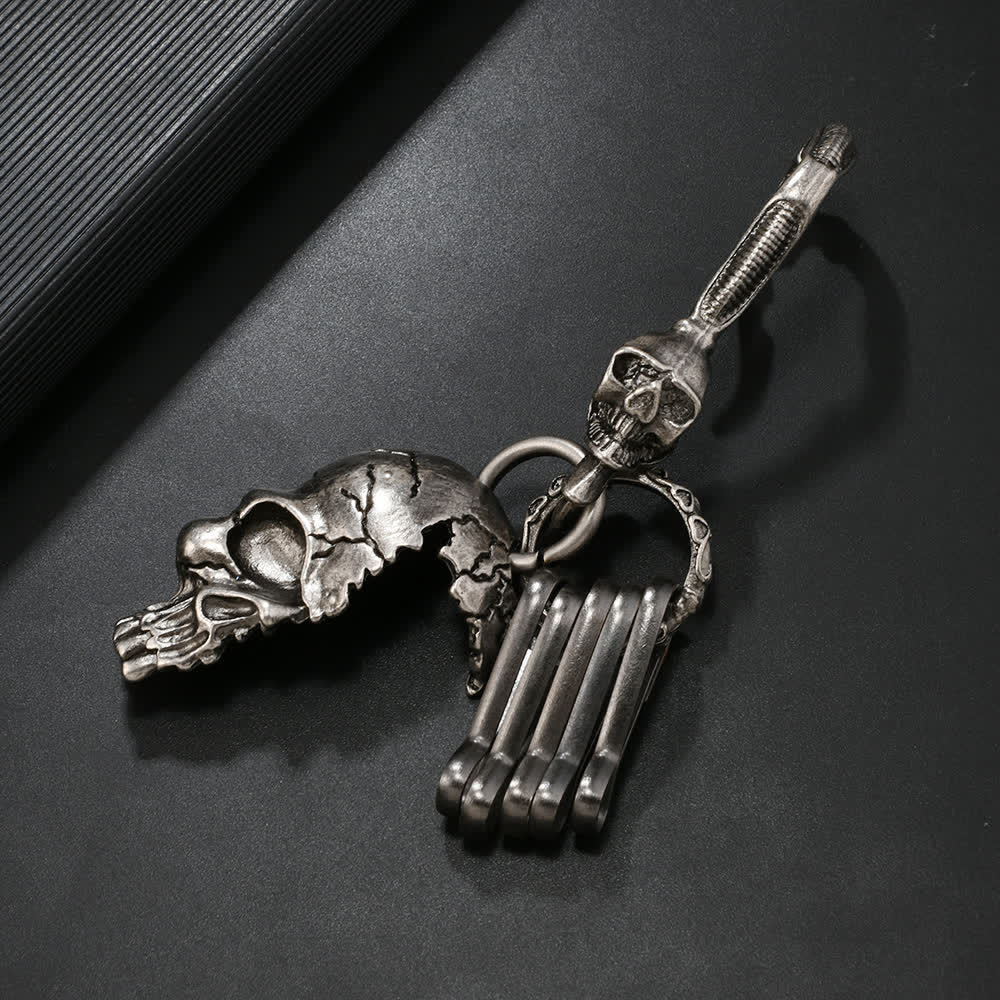 Retro Antique Silver Skull Face Metal Keychain - Silver - image 1