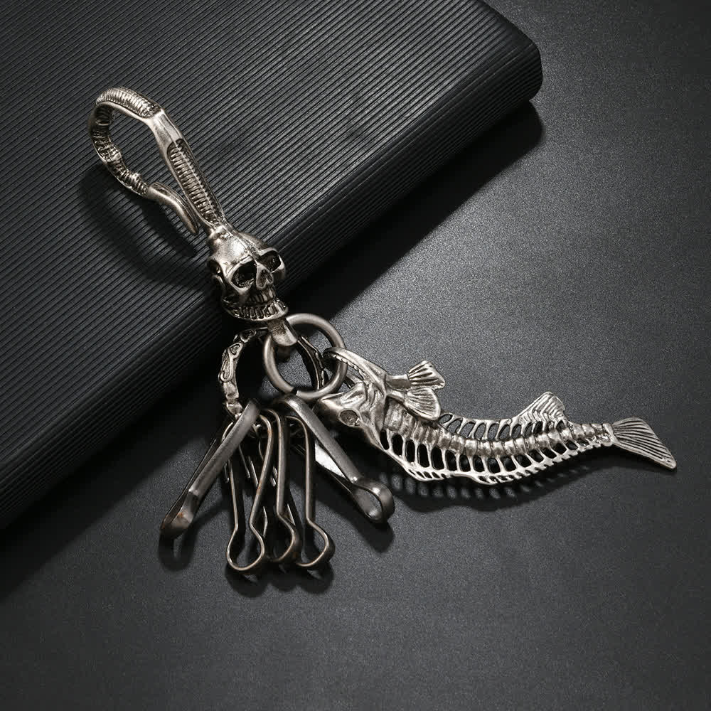 Creative Skull Piranha Bone Pendant Metal Keychain - image 2