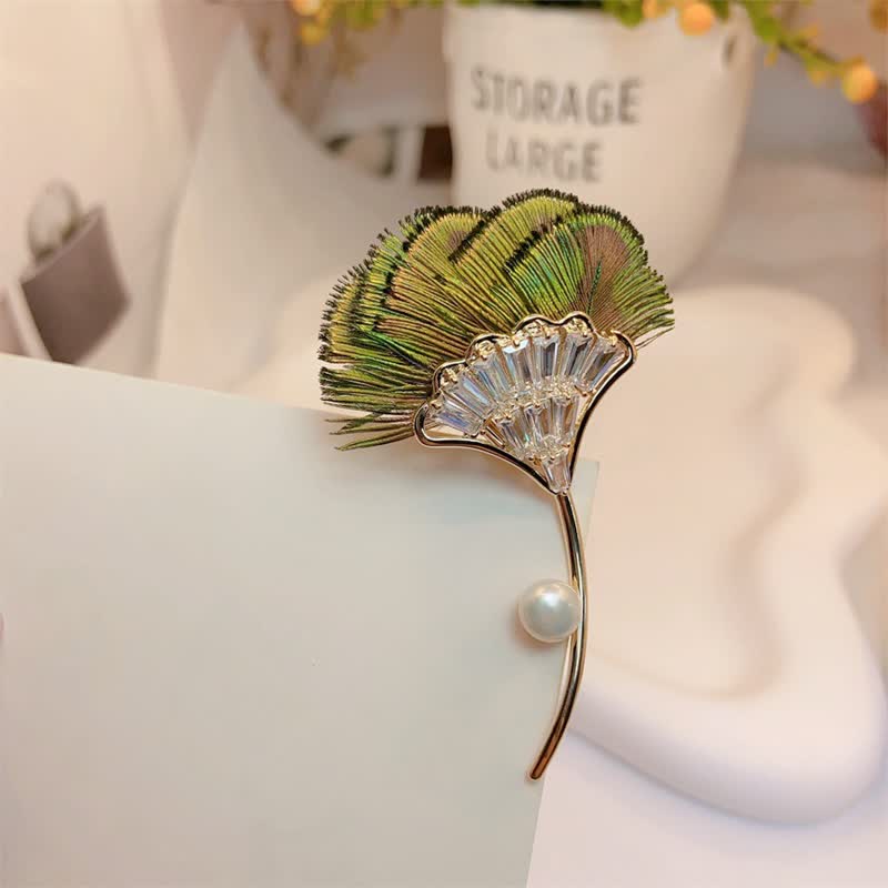 Women's Green Peacock Feather Gingko Leaf Shape Brooch - image 3