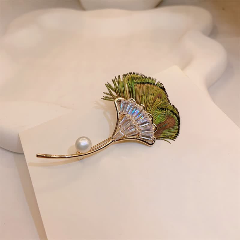 Women's Green Peacock Feather Gingko Leaf Shape Brooch - image 2
