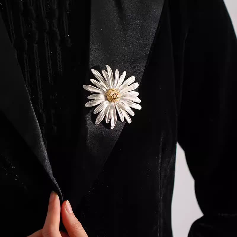 Women's Artistic Oil Painting Silver Daisy Brooch - image 2