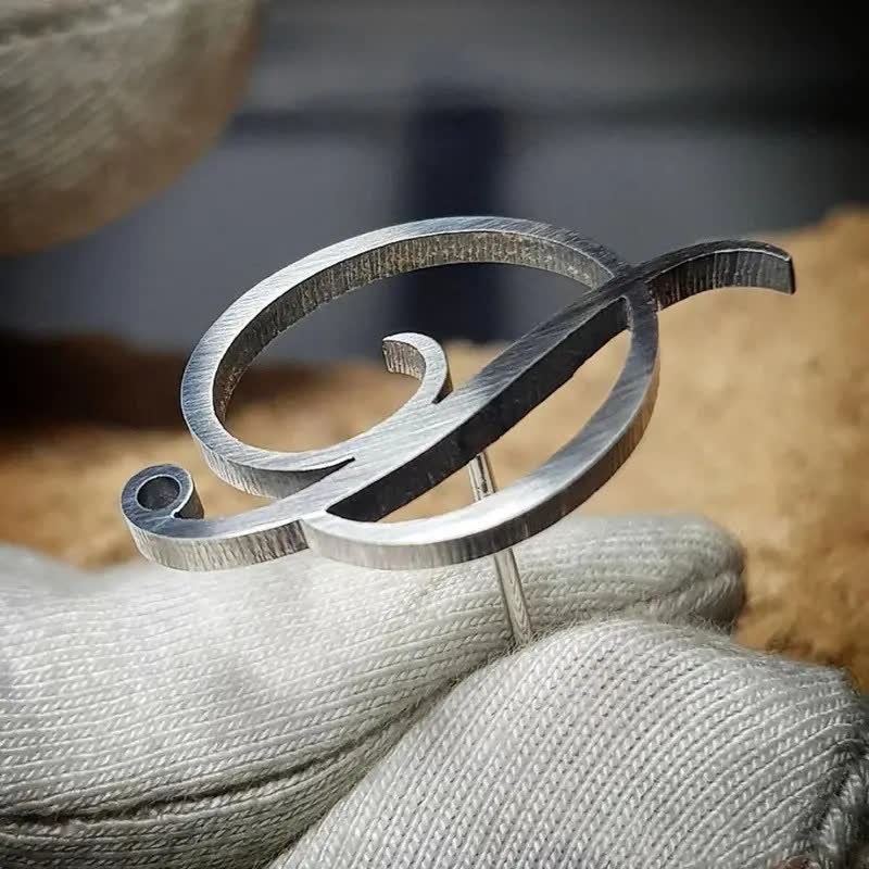 Stylish Custom Initial Letters Brooch with Chain