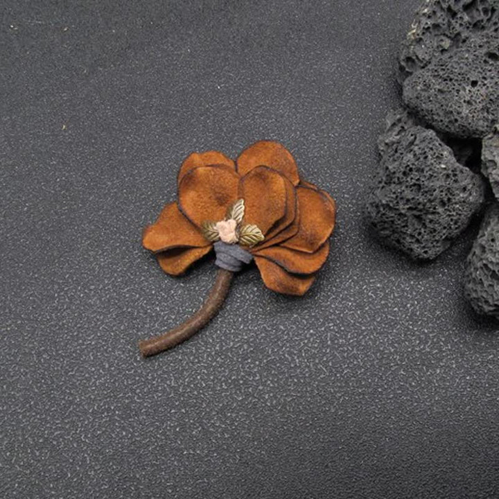 Original Design Retro Wedding Flower Petals Cloth Brooch