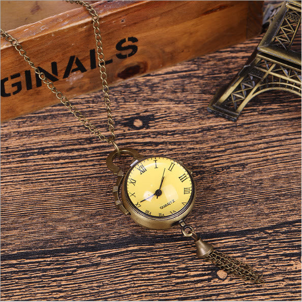 Unisex Retro Large Luxurious Quartz Pocket Watch - Metallic - image 2