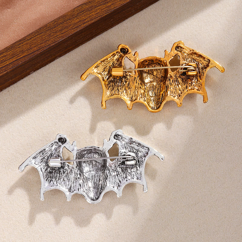Creative Halloween Bat And Skull Brooch Accessory - image 4