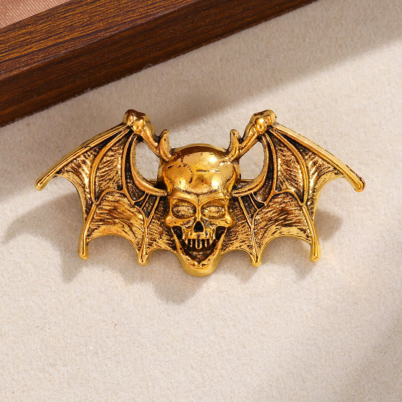 Creative Halloween Bat And Skull Brooch Accessory - Golden - image 2