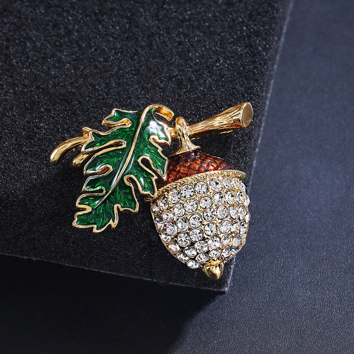 Exquisite Autumn Pinecone Diamond Alloy Brooch - Pinecone - image 0