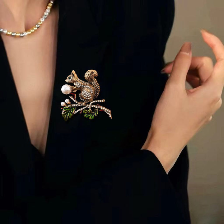 Imitation Pearl Diamond Inlaid Cute Squirrel Brooch - image 1
