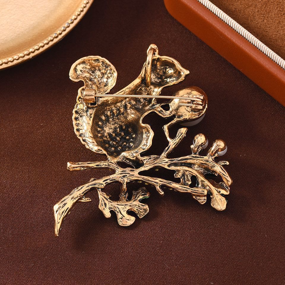 Imitation Pearl Diamond Inlaid Cute Squirrel Brooch - image 2