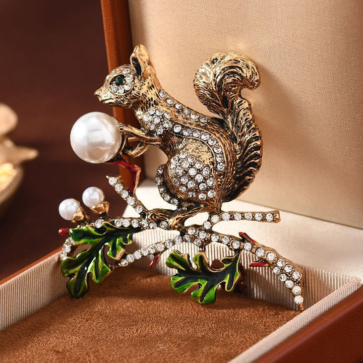 Imitation Pearl Diamond Inlaid Cute Squirrel Brooch - Squirrel - image 0