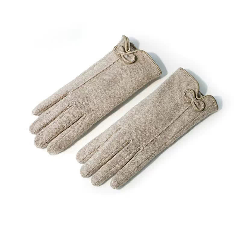 Women's Sweet Little Bow Knot Heart Design Gloves - image 2