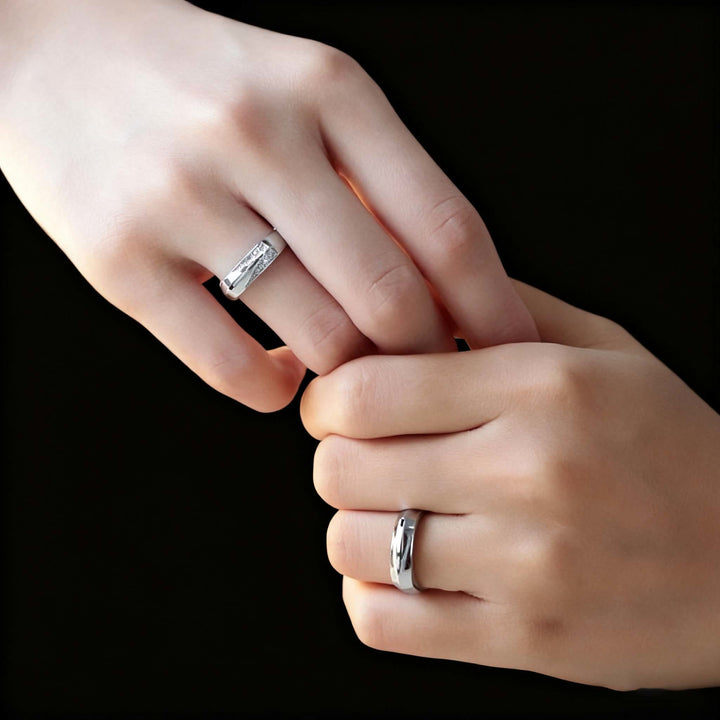 Fashionable Self-Defense Hidden-Knife With Diamond Studded Ring - image 1