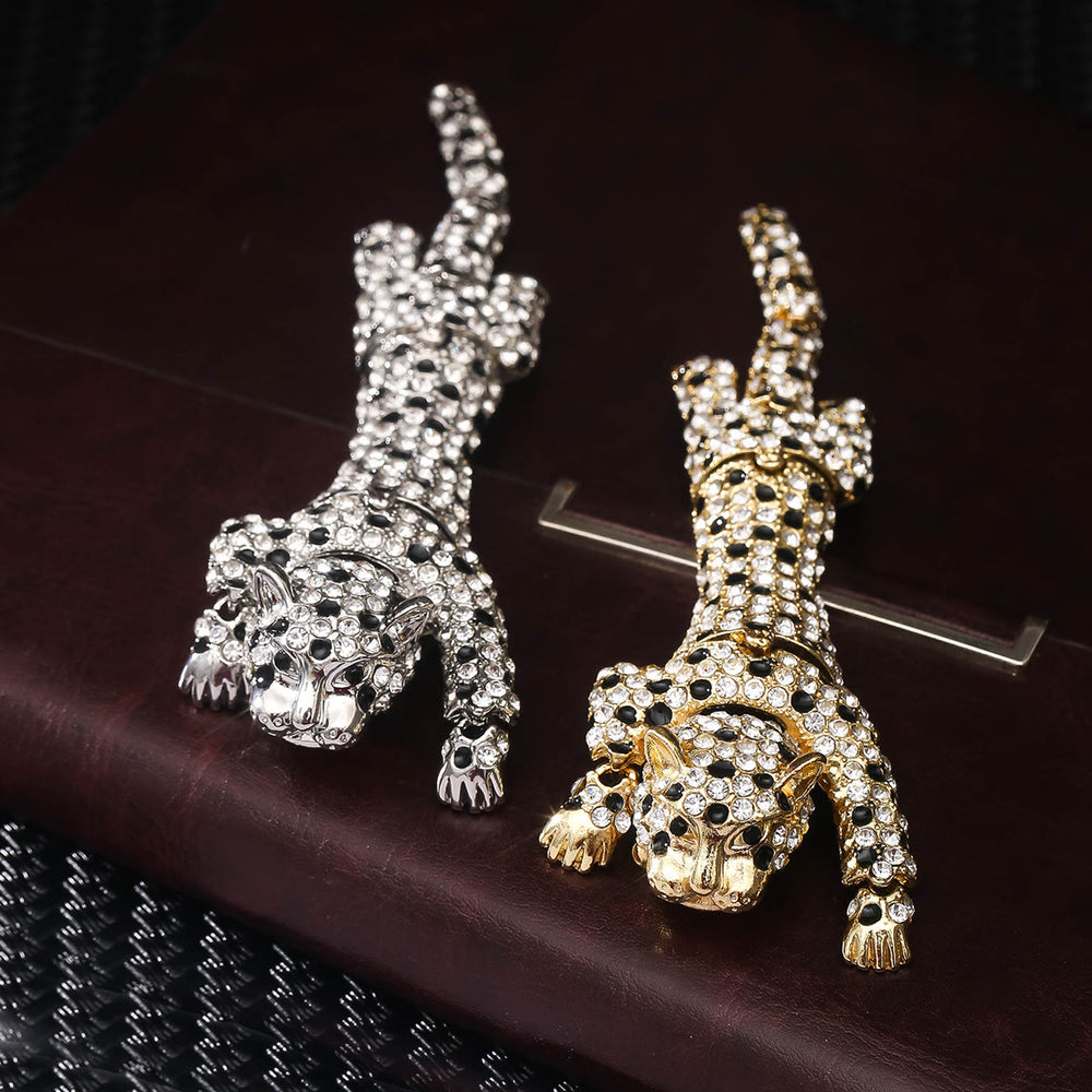 Luxurious Diamond Studded Cheetah Movable Articulated Brooch Accessory - image 1