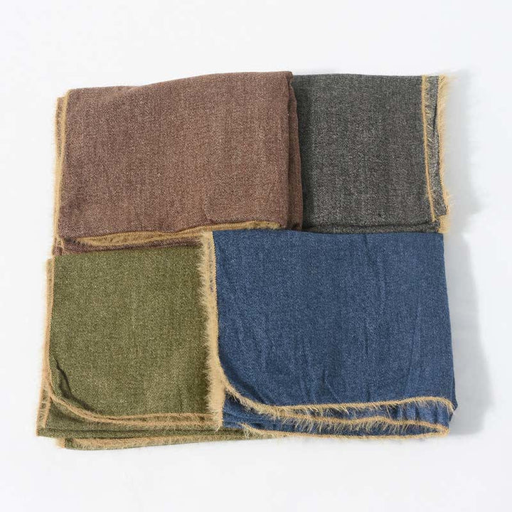 Retro & Chic Solid Color Scarf With Furry Trim - image 3