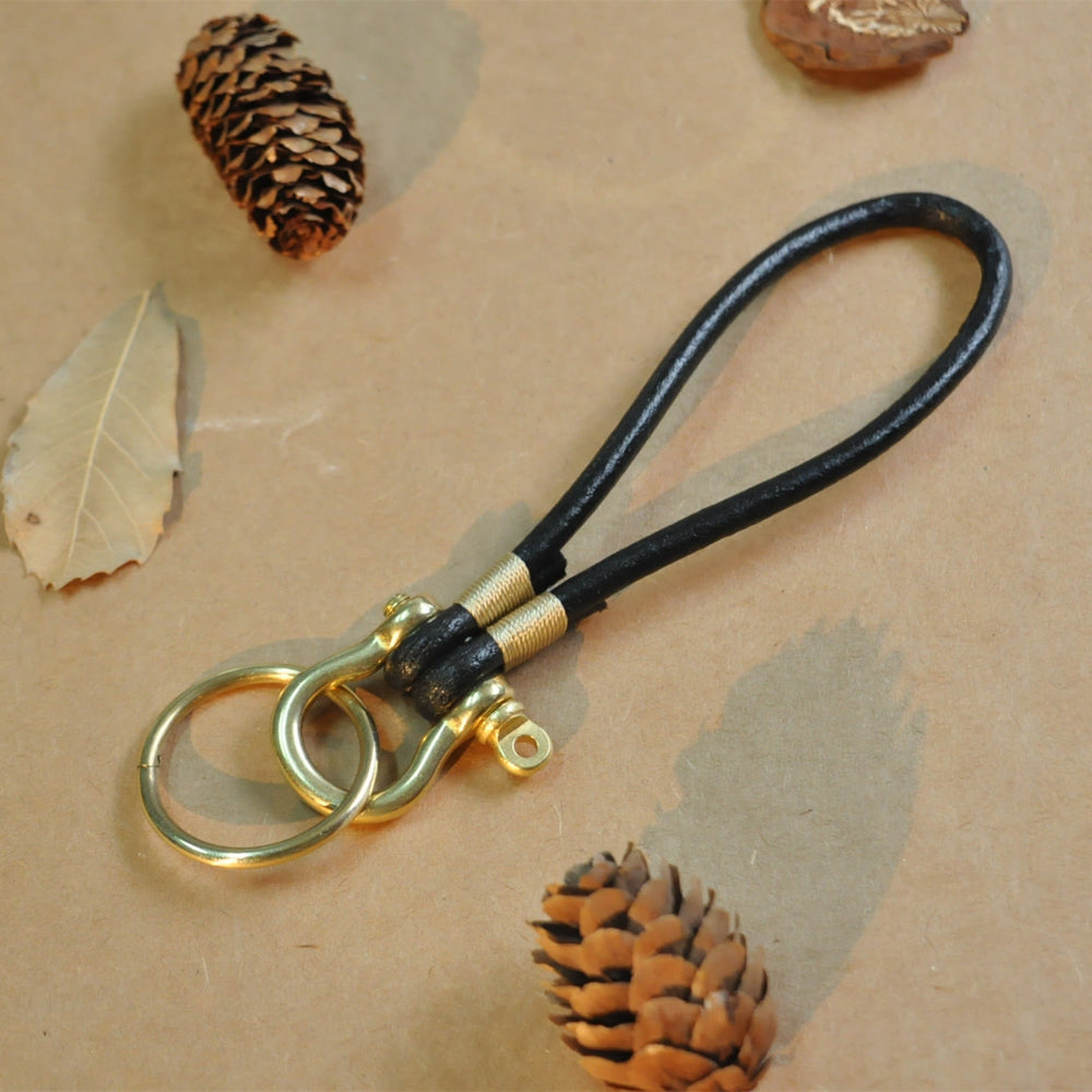 Western Cow Letter Print Pendant Horseshoe Buckle Keychain - Black - Z - image 1