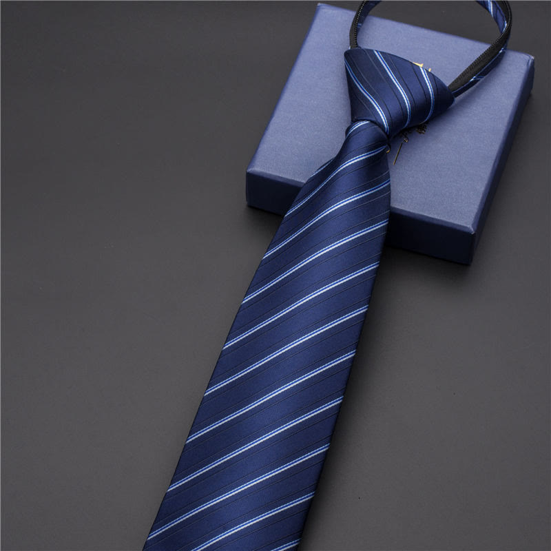 Men's Vintage Printed Necktie With Carved Tie Clip - Style #1 - Silver - image 1